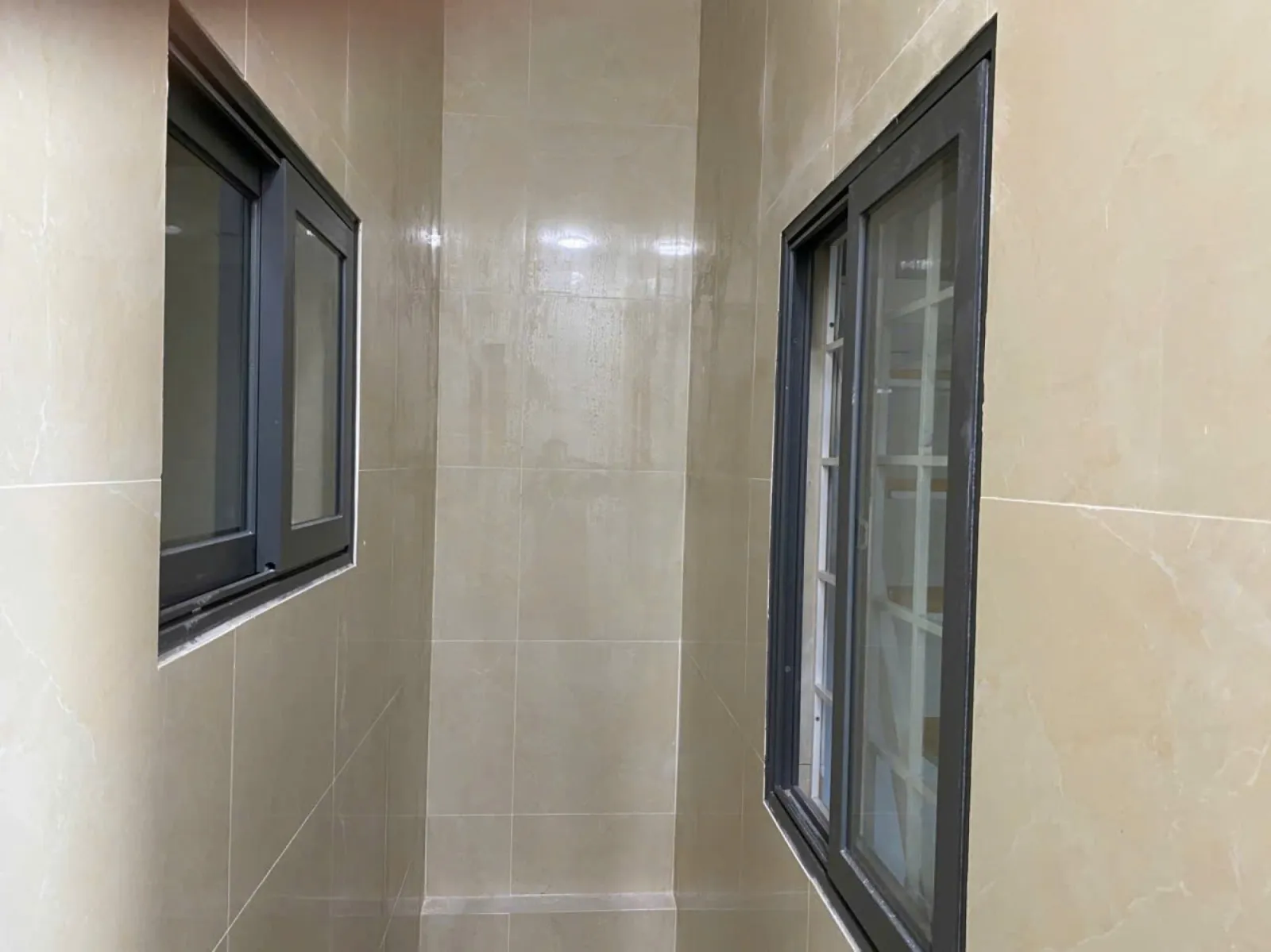 Cửa sổ lùa — hình 2/8, xem đầy đủ
