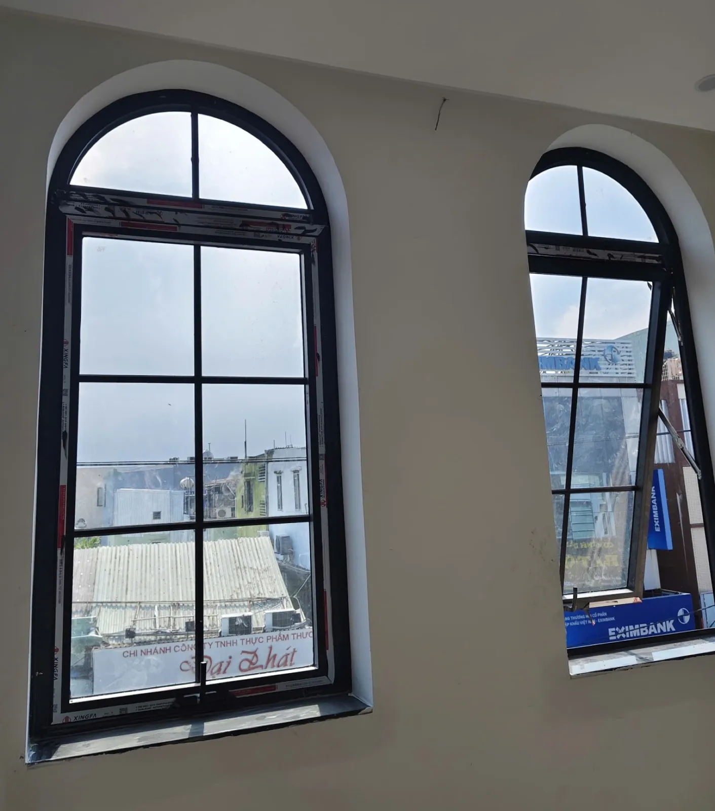 Cửa nhôm kính lùa 2 cánh — hình 2/2, xem đầy đủ