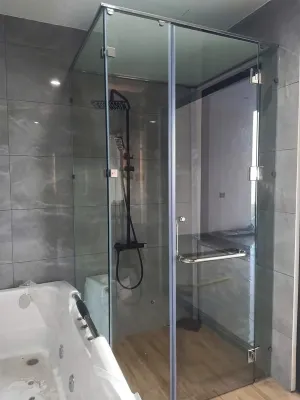 PHÒNG TẮM KÍNH 90 ĐỘ TẠI ĐÀ NẴNG – GỌN GÓC, DỄ BỐ TRÍ, TÁCH KHÔ ƯỚT HIỆU QUẢ