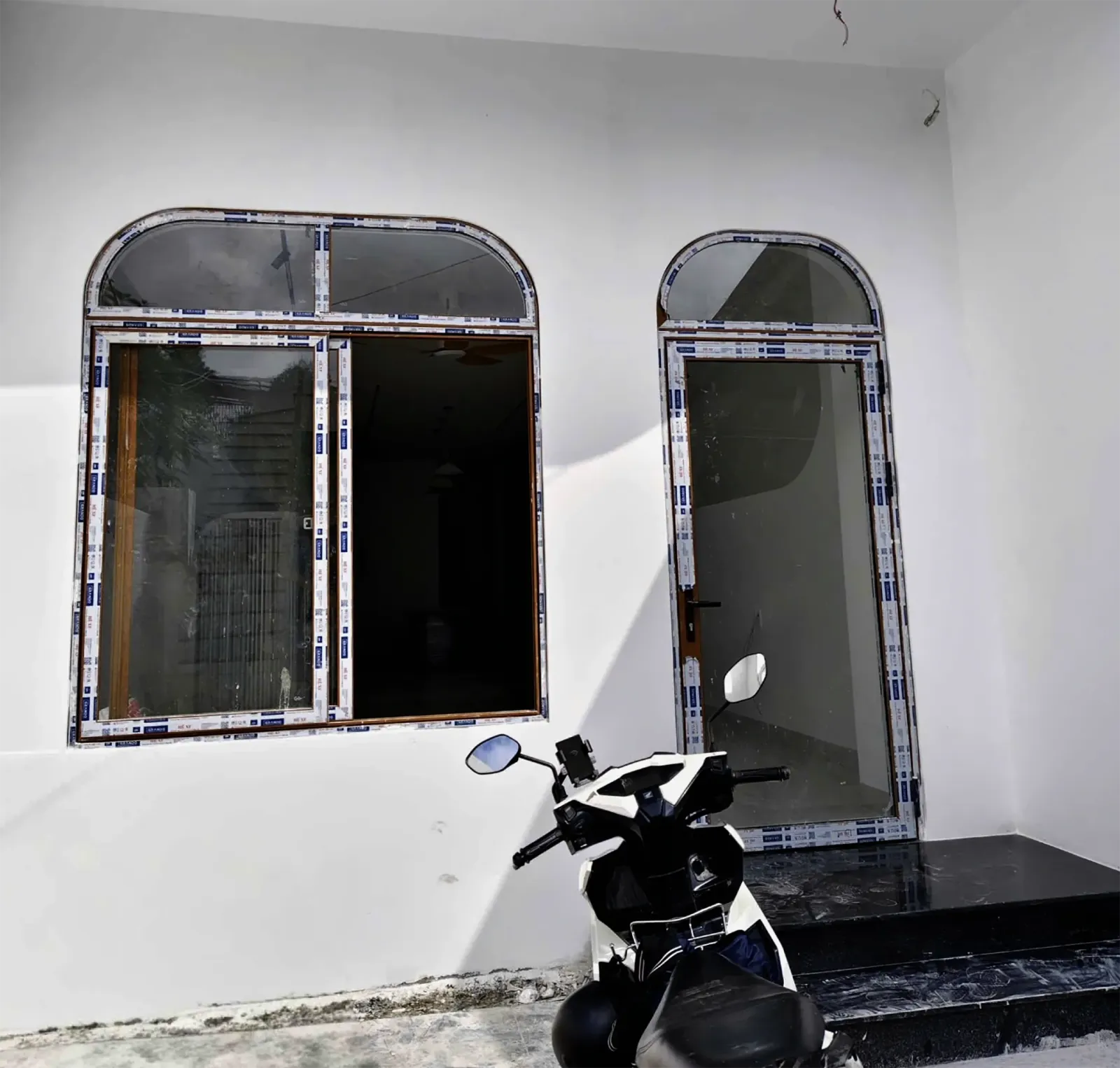 Cửa đi nhôm uốn vòm Đà Nẵng – thiết kế theo kích thước thực tế — hình 2/3, xem đầy đủ