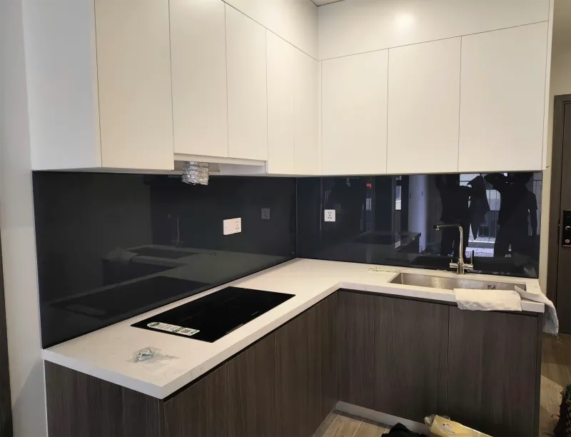 Kính bếp màu Ghi Đậm Đà Nẵng — hình 2/2