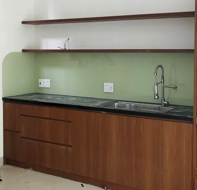 Kính bếp màu Xanh Non Đà Nẵng