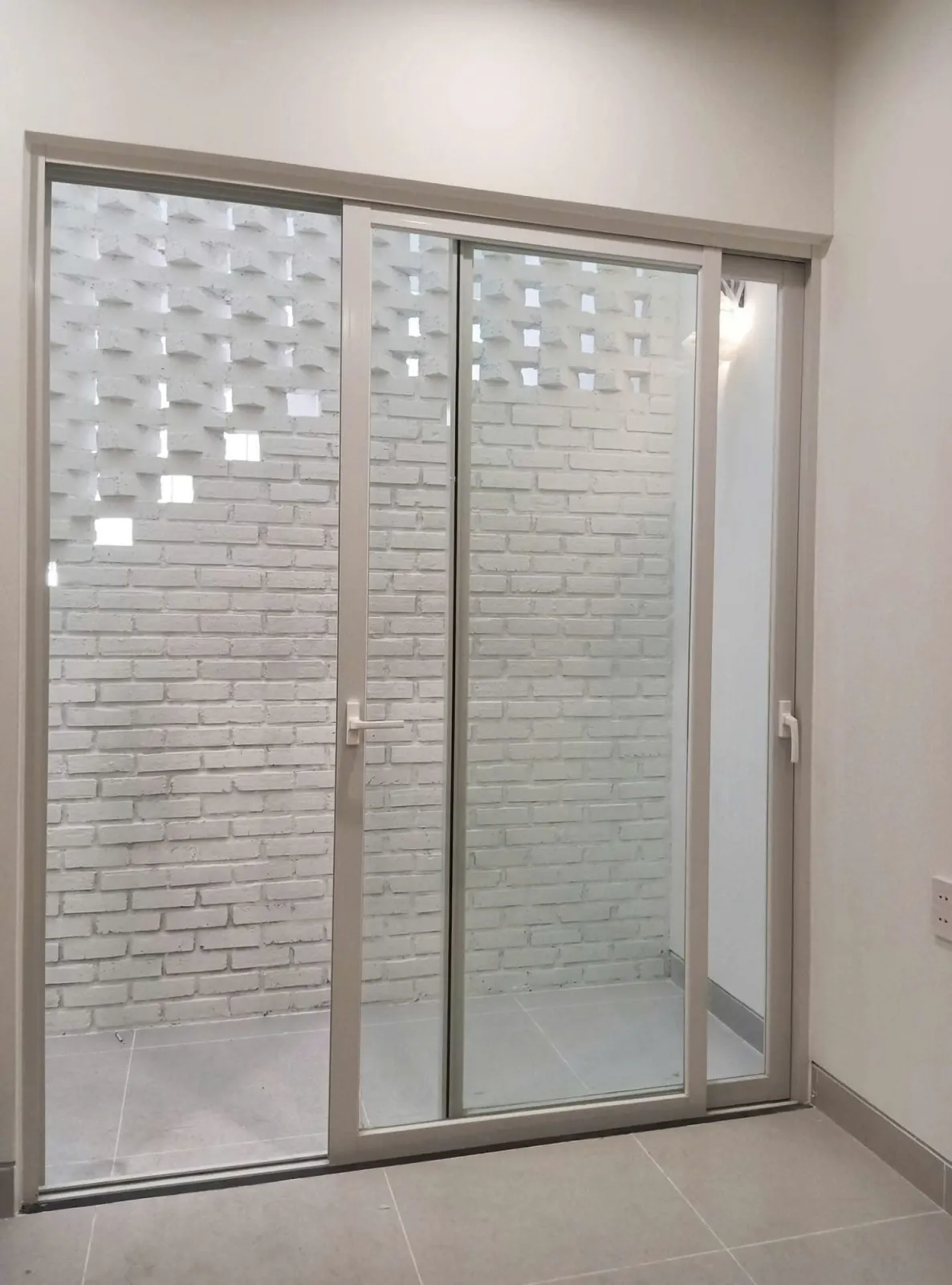 Cửa Đi Lùa — hình 2/8, xem đầy đủ