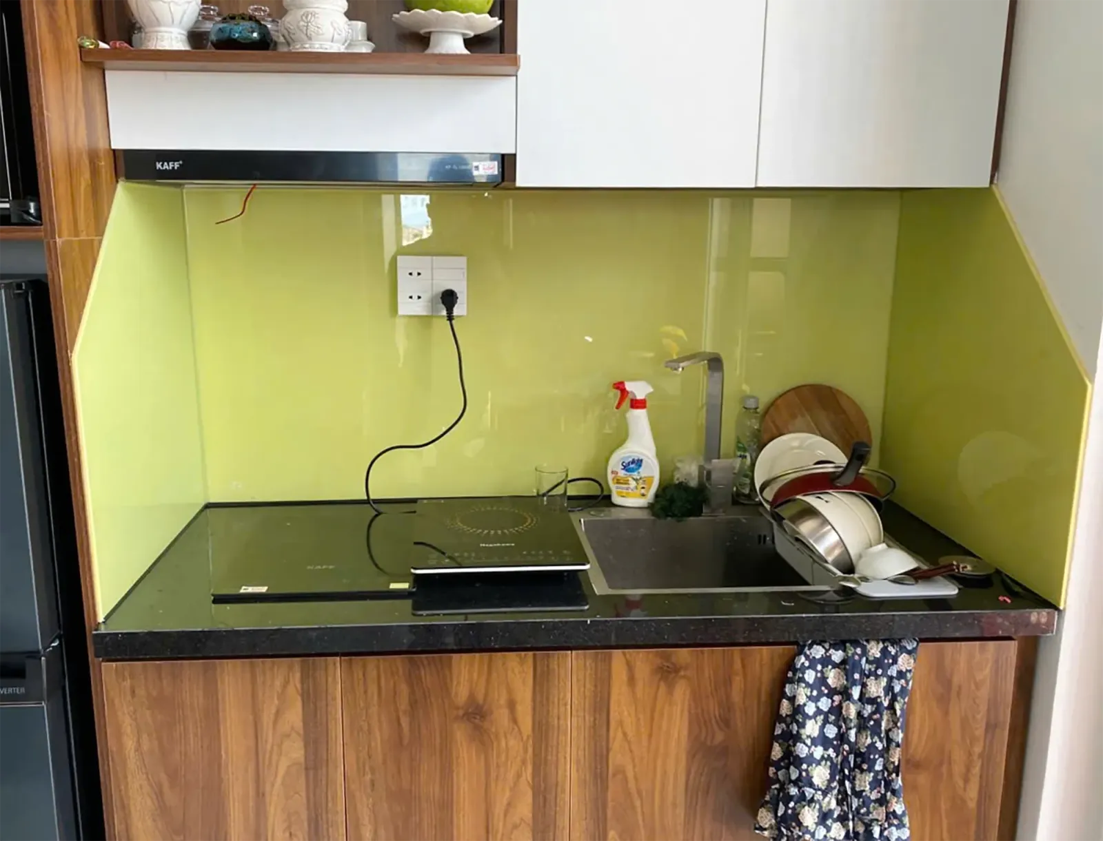 Kính bếp màu Vàng Nhạt Đà Nẵng — hình 4/4, xem đầy đủ