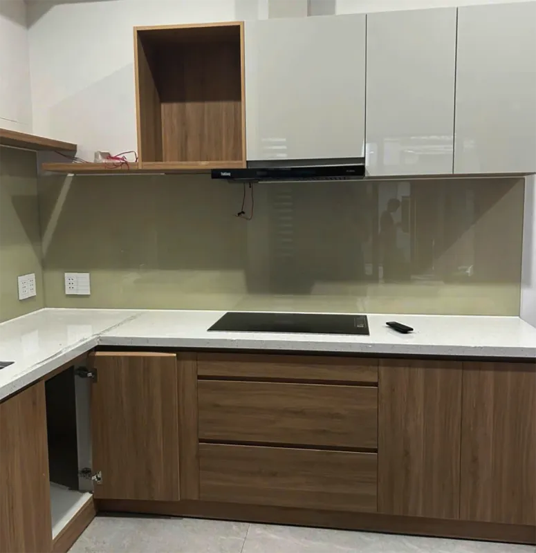 Kính bếp màu Vàng Chanh Nhạt Đà Nẵng — hình 4/4