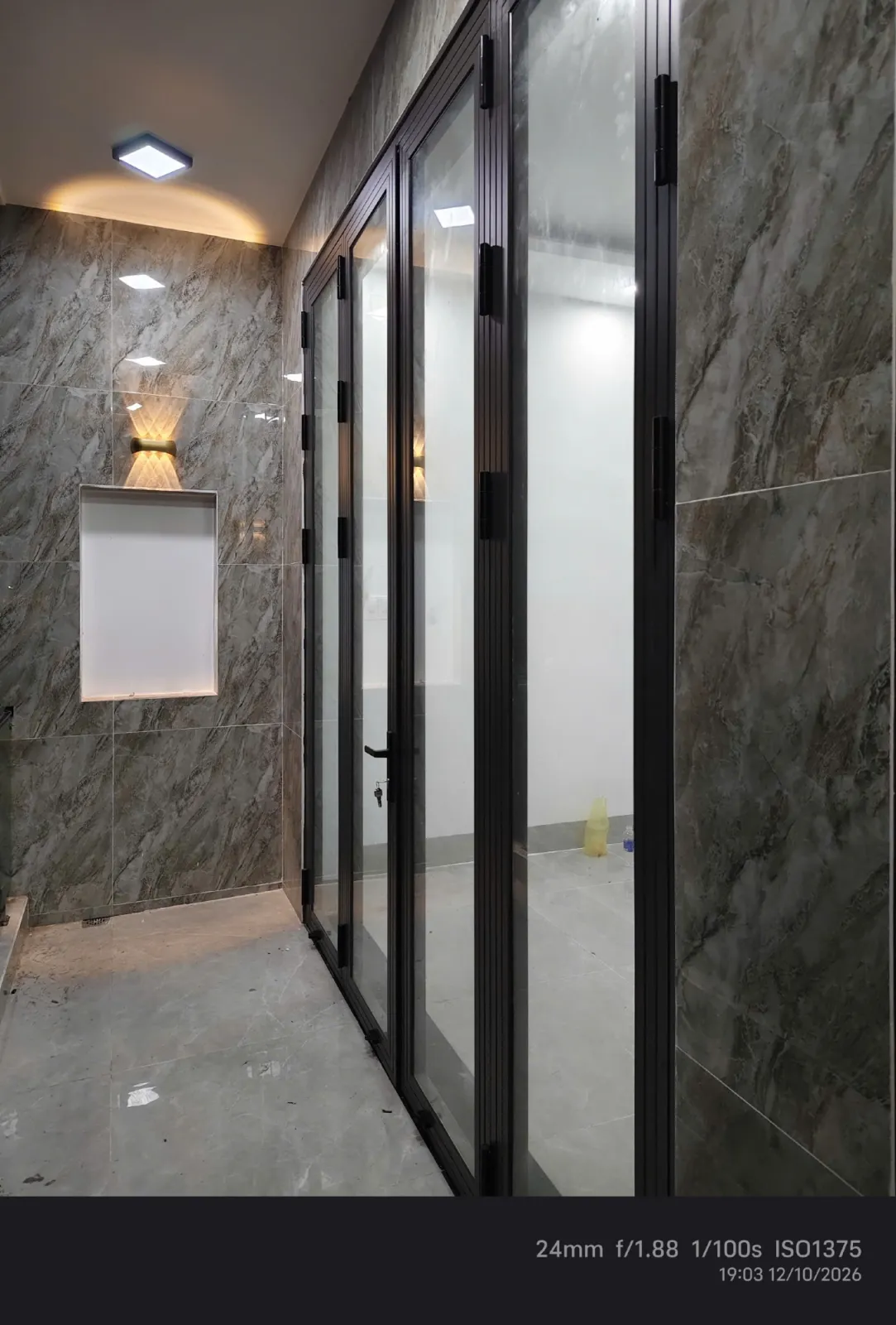 Thi công cửa nhôm kính tại Đà Nẵng — hình 2/8, xem đầy đủ
