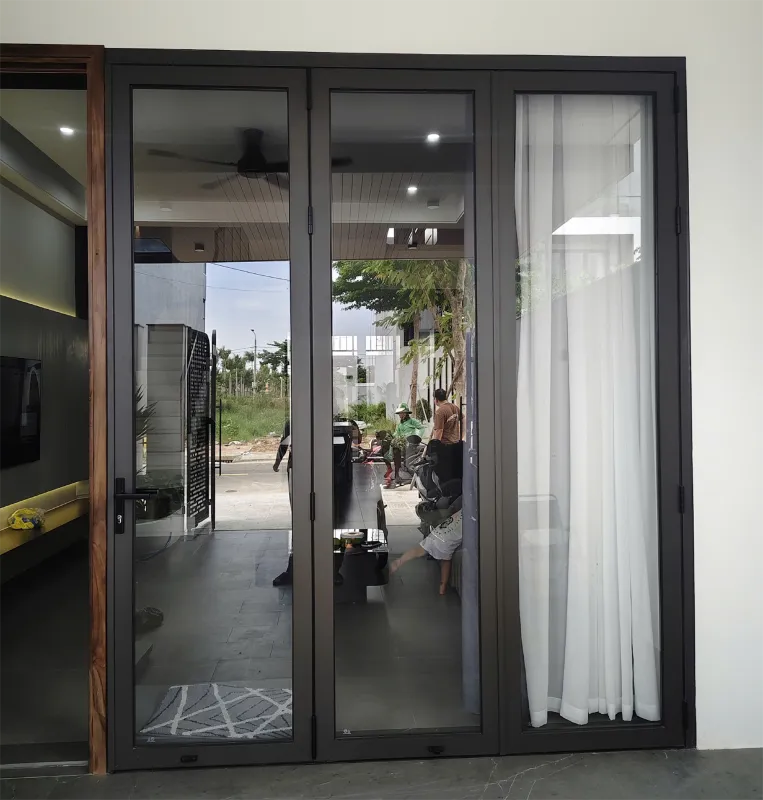 Cửa xếp trượt — hình 1/5