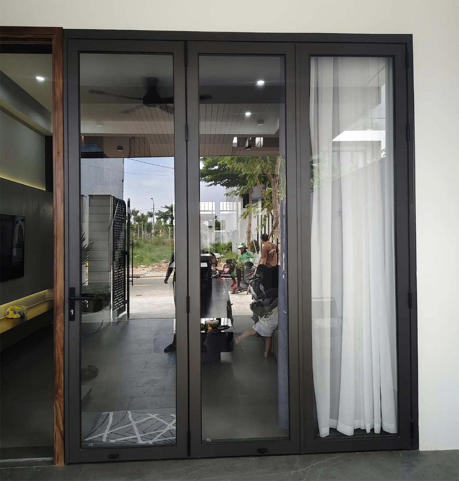 Cửa xếp trượt — hình 1/5, xem đầy đủ